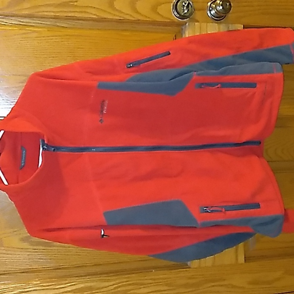 Columbia red/gray fleece